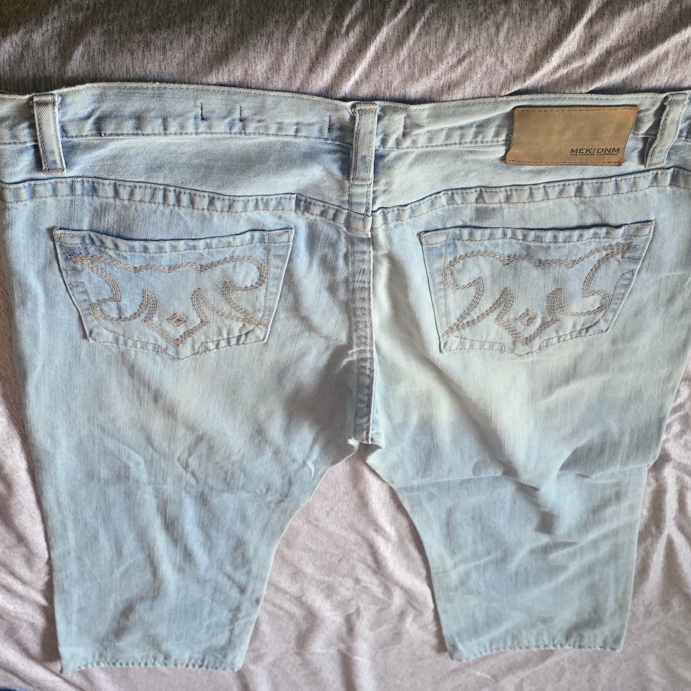 Men's MEK Denim "Calix" Light Blue Jeans w/Embroidered Pockets. Straight 42x34